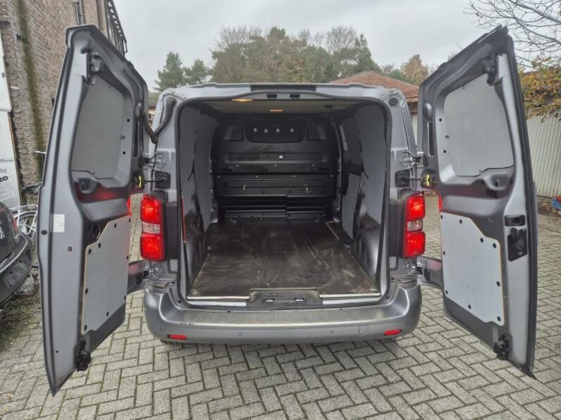 
								Peugeot Expert 2.0 HDI full									
