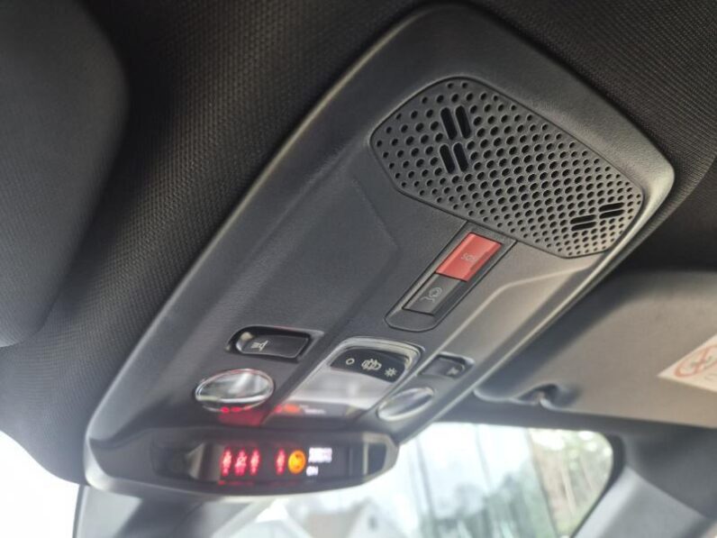 
								Peugeot 2008 ALLURE MILD HYBRIDE full									