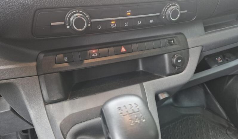 
								Peugeot Expert 2.0 HDI full									