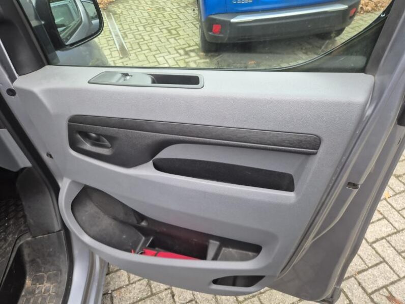 
								Peugeot Expert 2.0 HDI full									