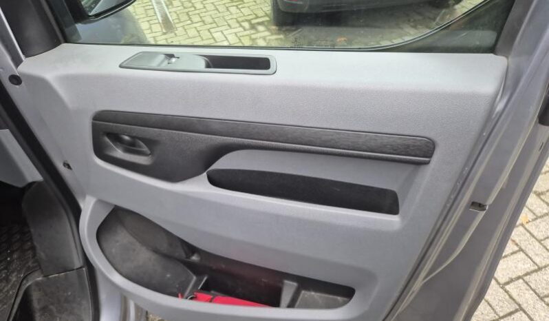 
								Peugeot Expert 2.0 HDI full									