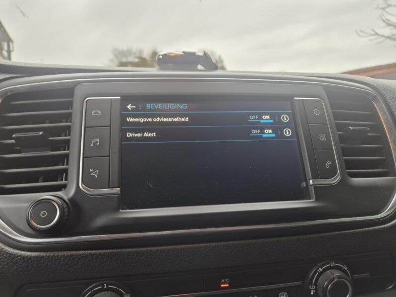 
								Peugeot Expert 2.0 HDI full									