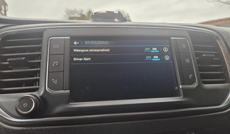 
								Peugeot Expert 2.0 HDI full									