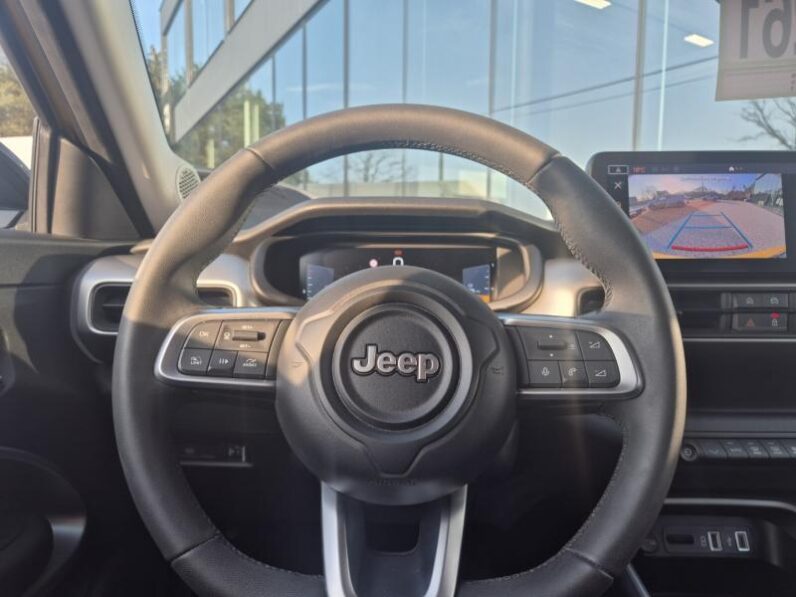 
								Jeep Avenger SUMMIT full									