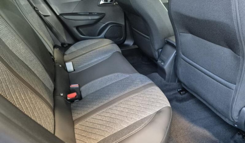 
								Peugeot 2008 ALLURE full									