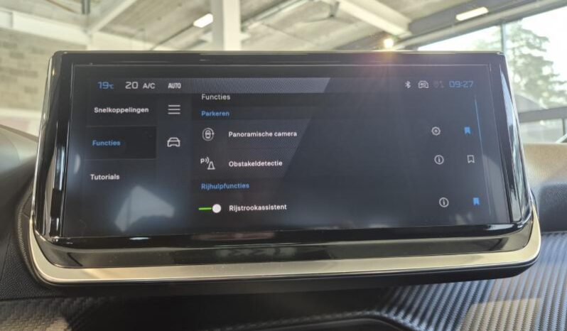 
								Peugeot 2008 ALLURE full									