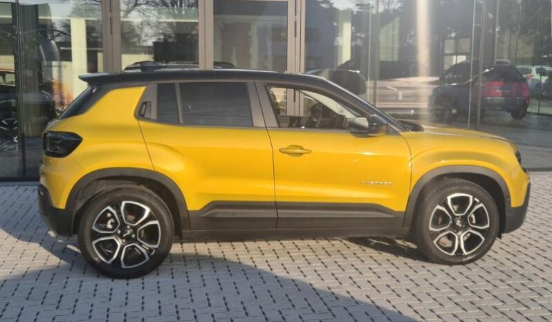 
								Jeep Avenger SUMMIT full									