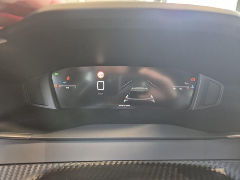 
								Peugeot 2008 ALLURE full									