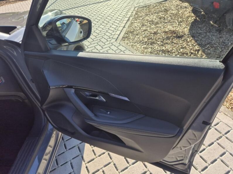 
								Peugeot 2008 ALLURE full									
