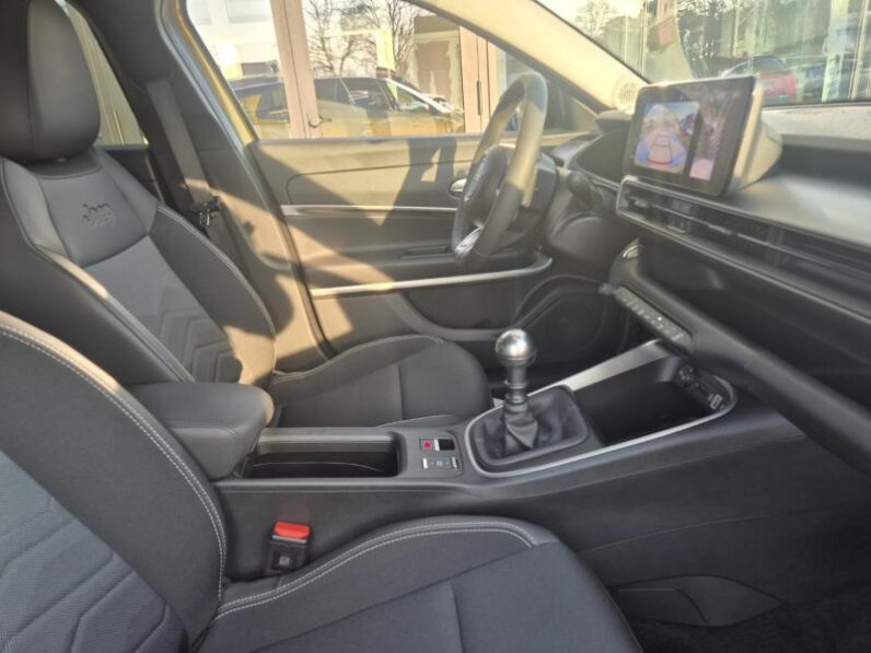 
								Jeep Avenger SUMMIT full									