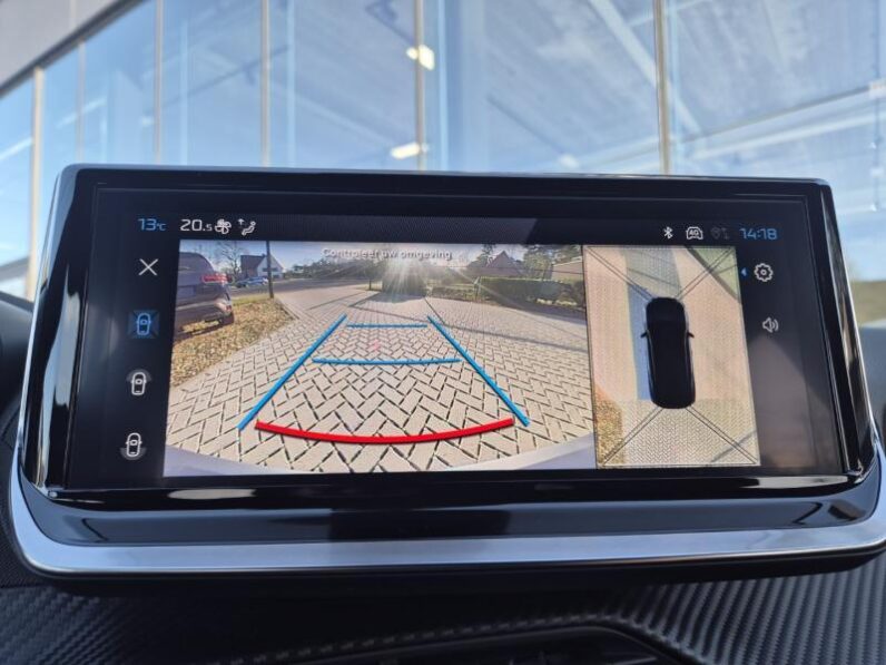
								Peugeot 2008 ALLURE full									