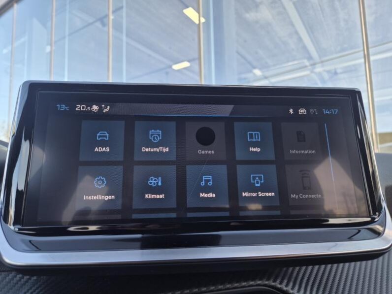 
								Peugeot 2008 ALLURE full									