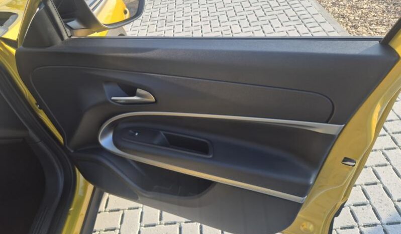
								Jeep Avenger SUMMIT full									