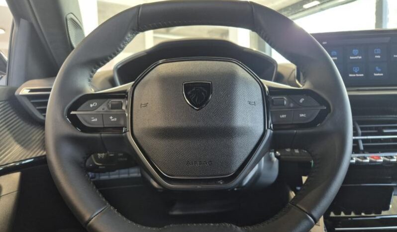 
								Peugeot 2008 ALLURE full									