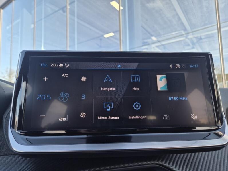 
								Peugeot 2008 ALLURE full									