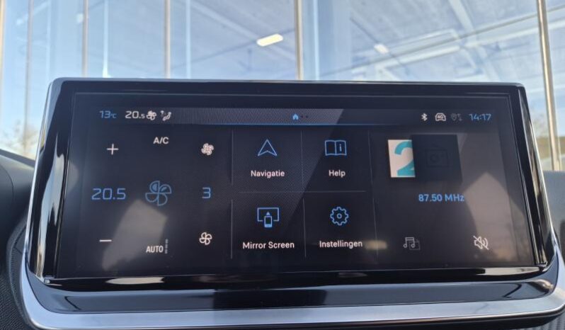 
								Peugeot 2008 ALLURE full									