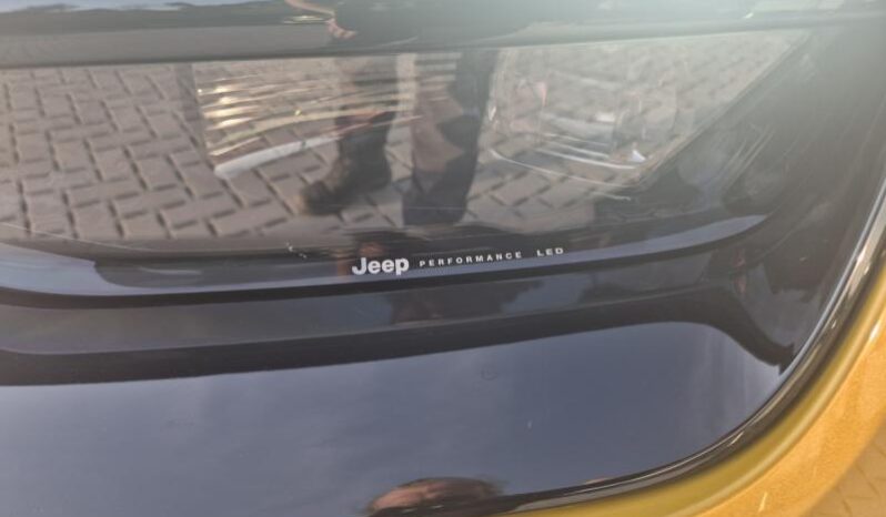 
								Jeep Avenger SUMMIT full									