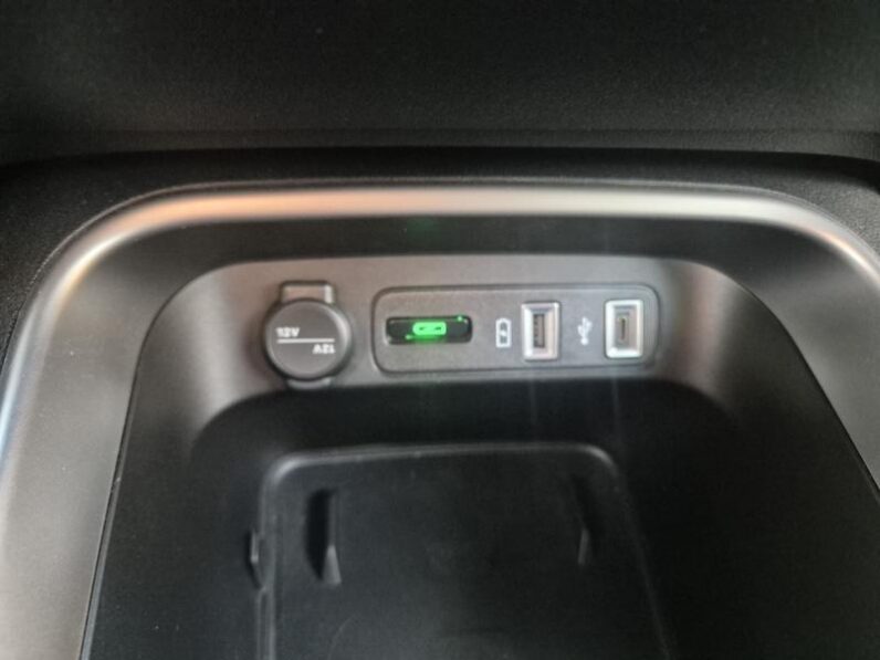 
								Jeep Avenger SUMMIT full									