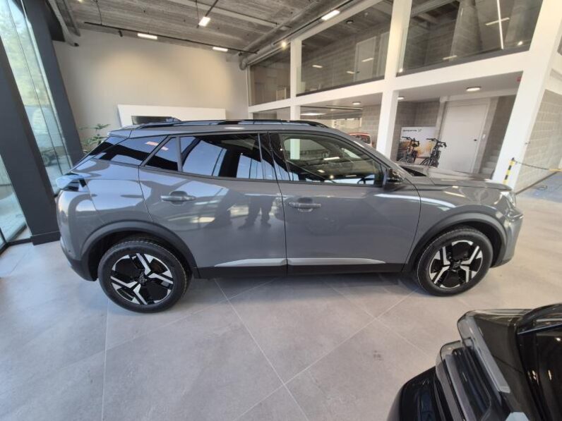 
								Peugeot 2008 ALLURE full									
