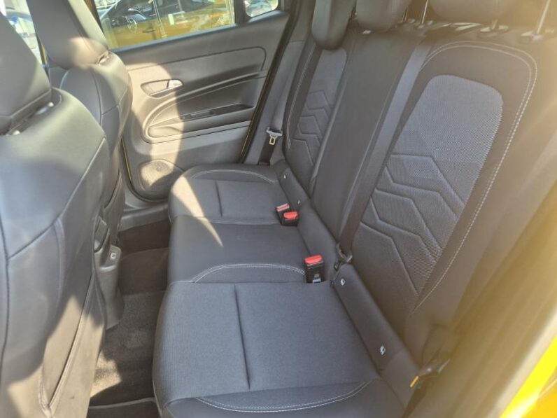 
								Jeep Avenger SUMMIT full									