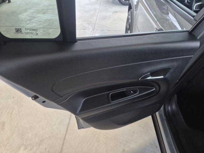 
								Jeep Avenger SUMMIT ELECT KLEP full									
