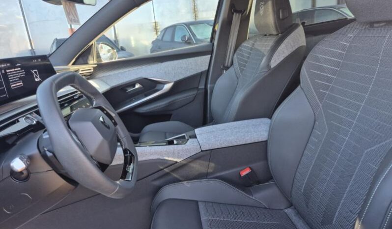 
								Peugeot 5008 5008 GT full									