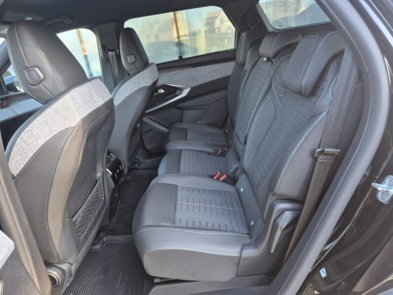 
								Peugeot 5008 5008 GT full									