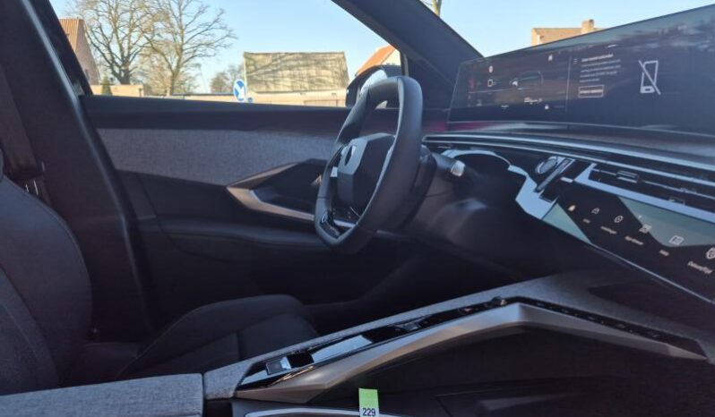 
								Peugeot 5008 5008 GT full									