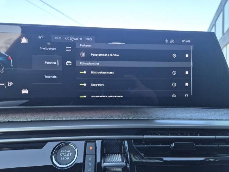 
								Peugeot 5008 5008 GT full									