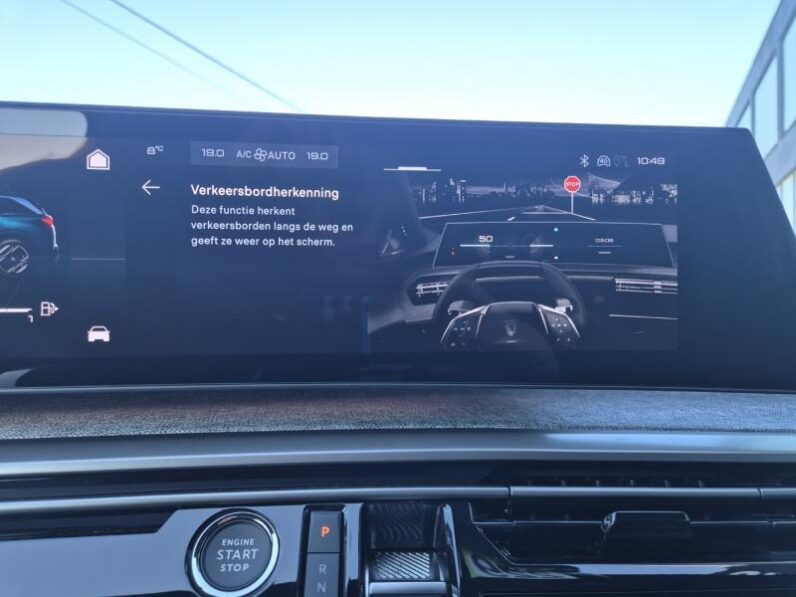 
								Peugeot 5008 5008 GT full									