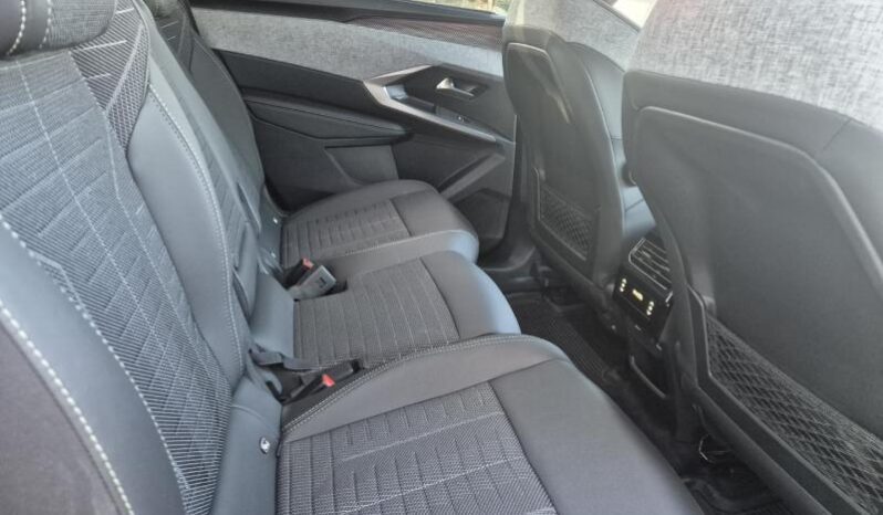 
								Peugeot 5008 5008 GT full									