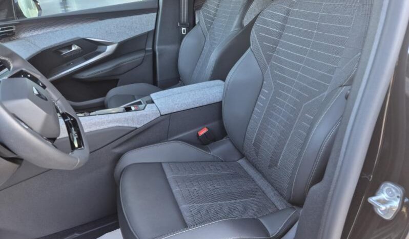 
								Peugeot 5008 5008 GT full									