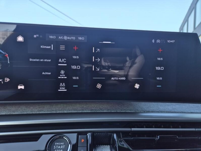 
								Peugeot 5008 5008 GT full									