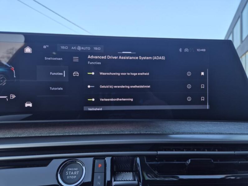
								Peugeot 5008 5008 GT full									