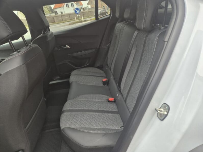 
								Peugeot 2008 ALLURE full									