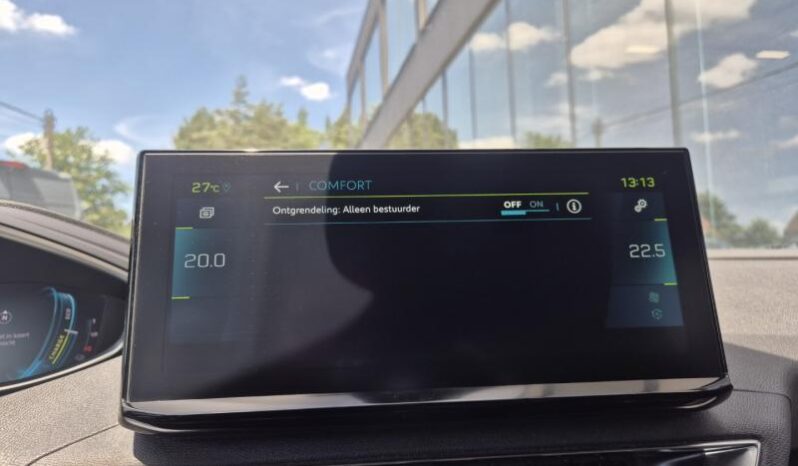 
								Peugeot 3008 ALLURE PACK PLUGIN HYBRIDE full									