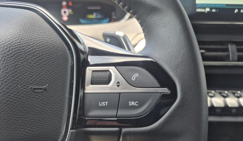 
								Peugeot 3008 ALLURE PACK PLUGIN HYBRIDE full									