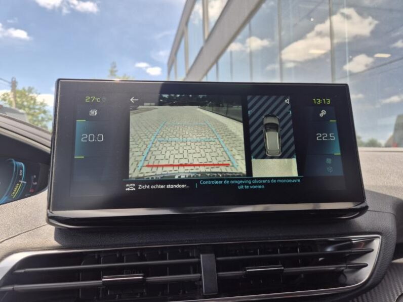 
								Peugeot 3008 ALLURE PACK PLUGIN HYBRIDE full									