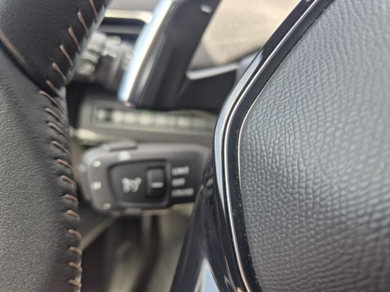 
								Peugeot 3008 ALLURE PACK PLUGIN HYBRIDE full									