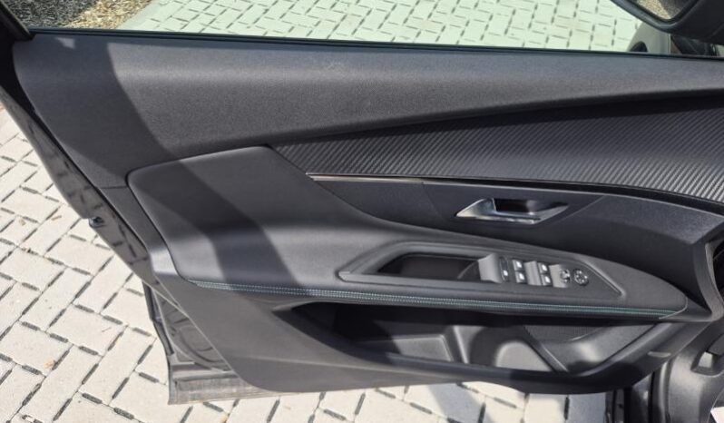 
								Peugeot 3008 ALLURE PACK PLUGIN HYBRIDE full									