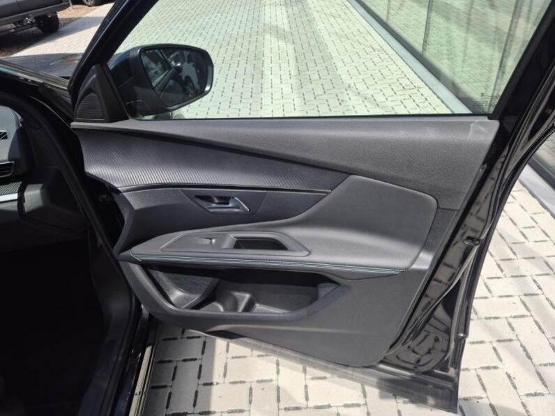 
								Peugeot 3008 ALLURE PACK PLUGIN HYBRIDE full									