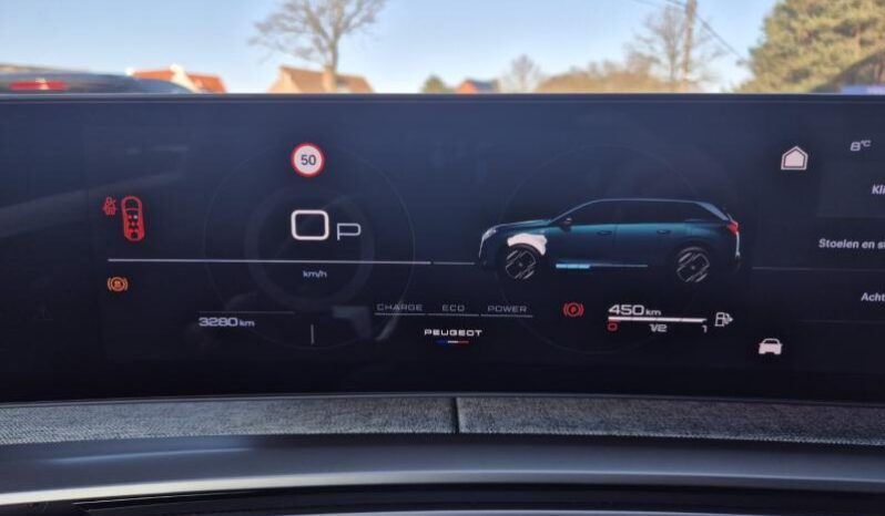 
								Peugeot 5008 GT full									