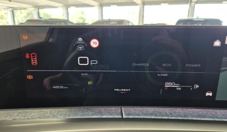 
								Peugeot 5008 GT full									