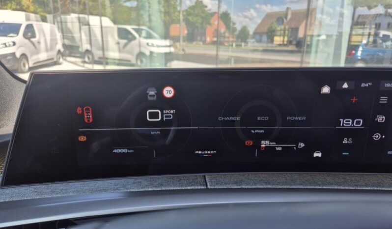
								Peugeot 3008 GT full									
