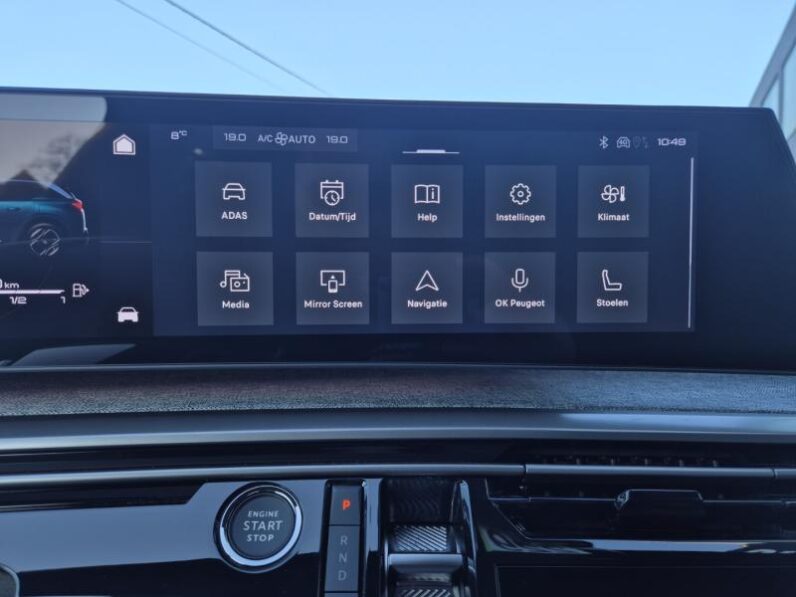 
								Peugeot 5008 GT full									