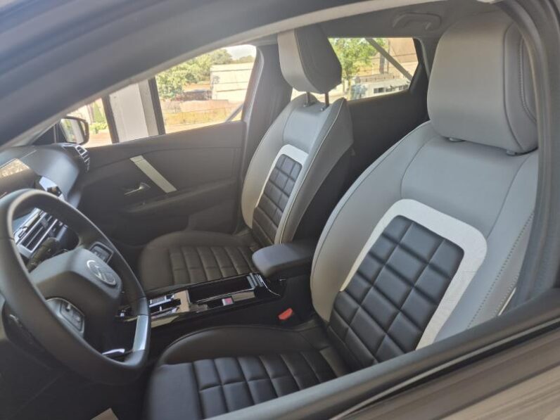 
								Citroen C4 X MAX full									
