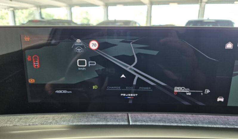
								Peugeot 5008 GT full									