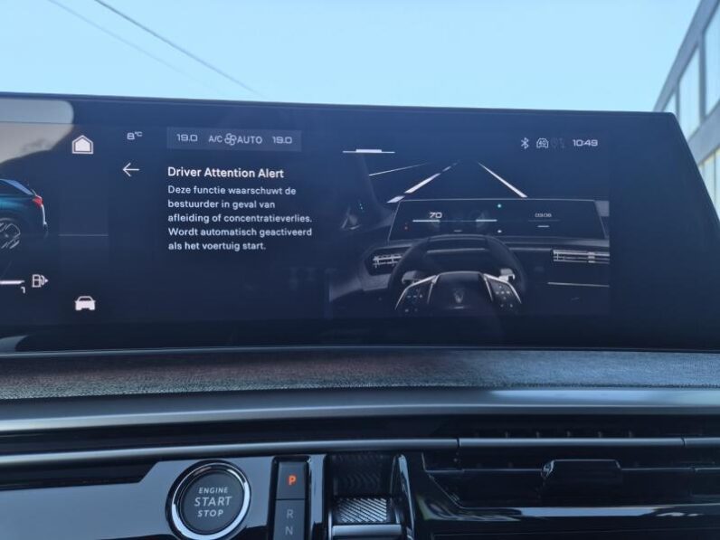 
								Peugeot 5008 GT full									