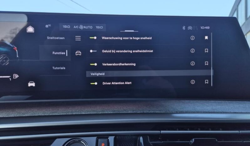 
								Peugeot 5008 GT full									