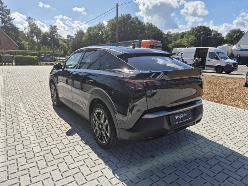 
								Peugeot 3008 GT full									
